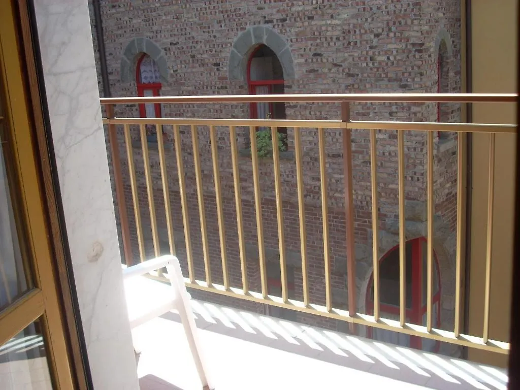 Hotel Corallo Moneglia 2*,  Italy