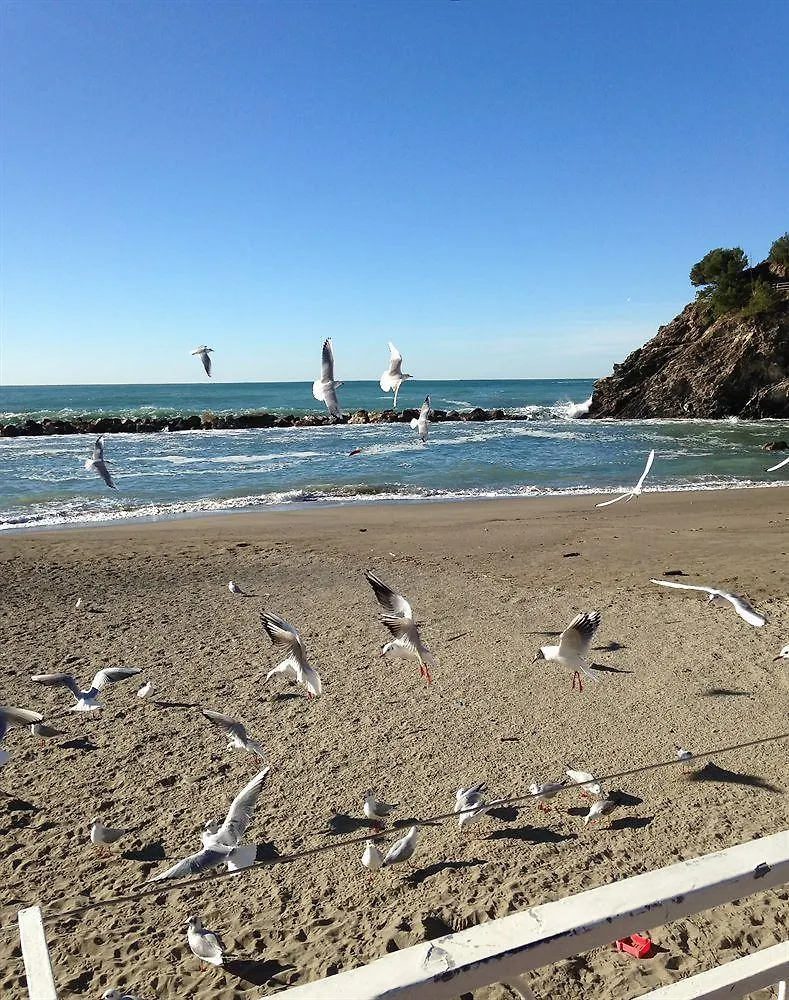 Hotel Corallo Moneglia 2*,