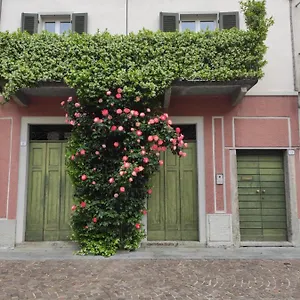  Appartamento Secret Garden Mandello Italia